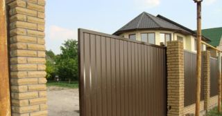 Купить откатные ворота из профнастила Елизово, цена от 1755 руб.